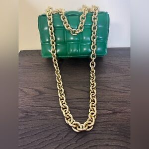 NWT Evalulu Woven Chain Shoulder Bag in Green